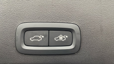 Volvo XC40 2.0 B3P Plus Dark 5dr Auto Petrol Estate